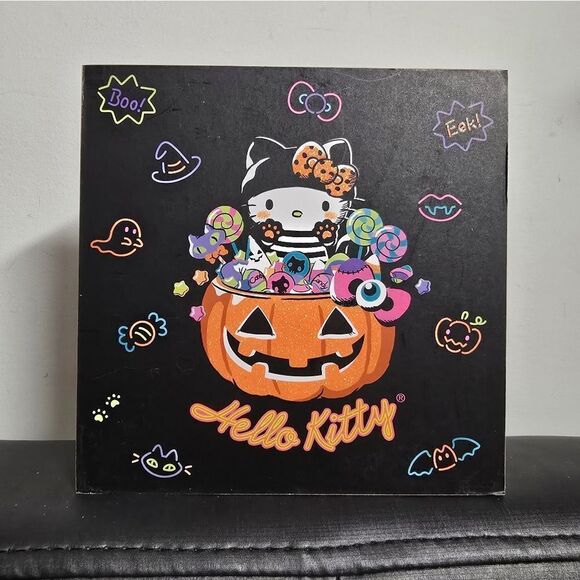 Sanrio Halloween Hello Kitty in Jack O Lantern w/ Candy, Wooden Sign Plaque NWT - Picture 8 of 10